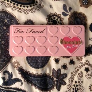 Too faced chocolate bon bons